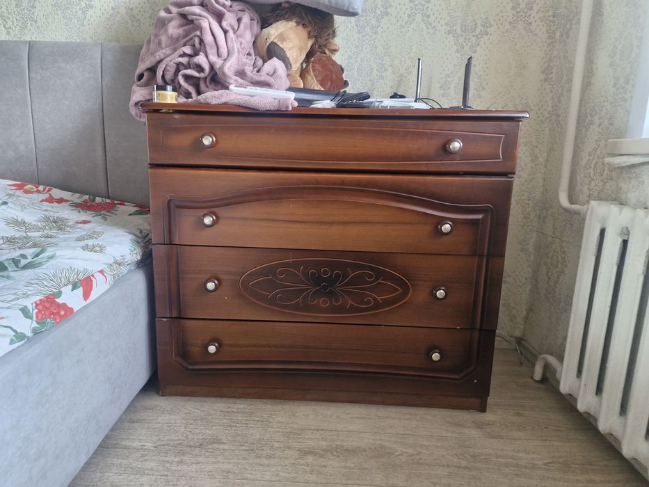 Отдам даром шкаф и камод