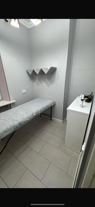 Сдам в аренду кабинет с кушеткой