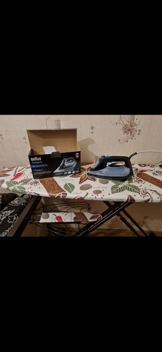 Продам утюг Braun  с докой вместе