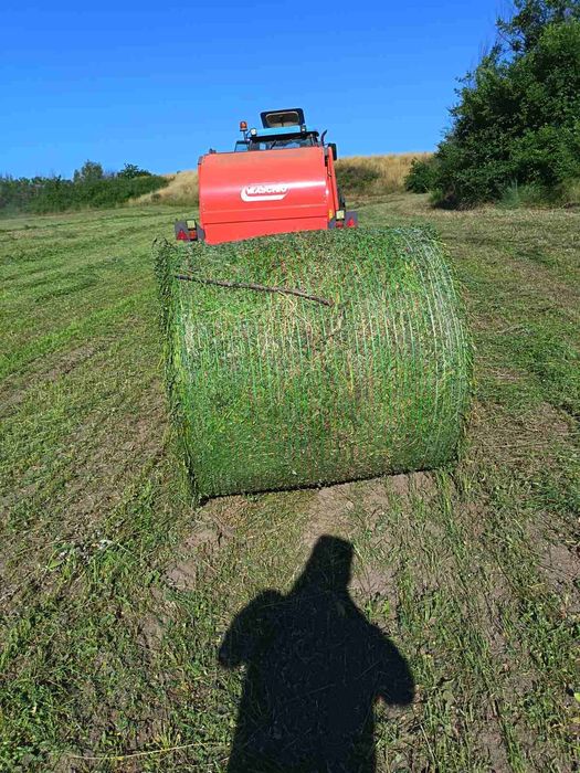 Продавам Ролонни бали ечимик,пшеница,сено и люцерна