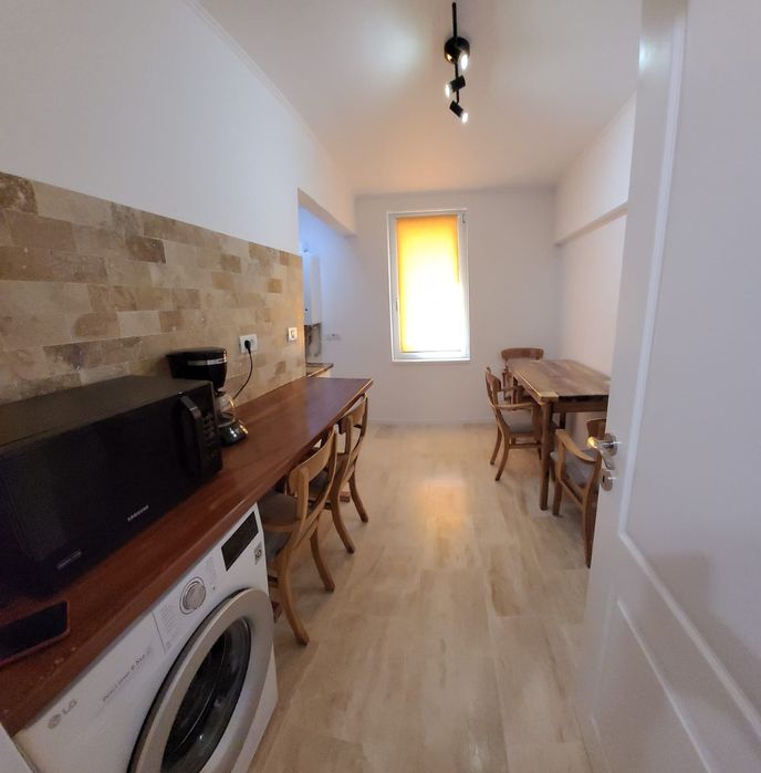 Apartament 3 camere la mare