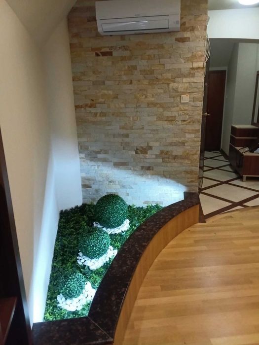 ЕЛЕГАНТЕН, Етаж от 270 кв.м , Център Пловдив - възможност за Гараж