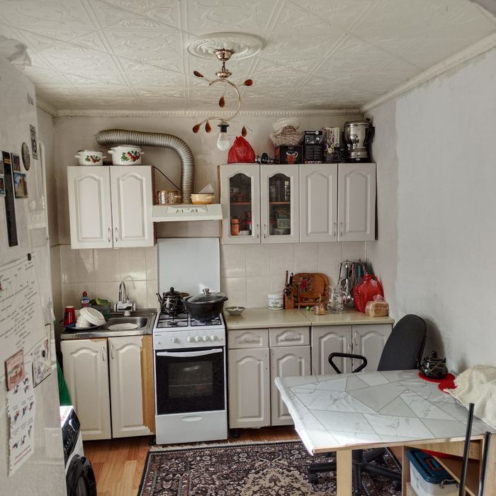 Продам два дома в одном дворе