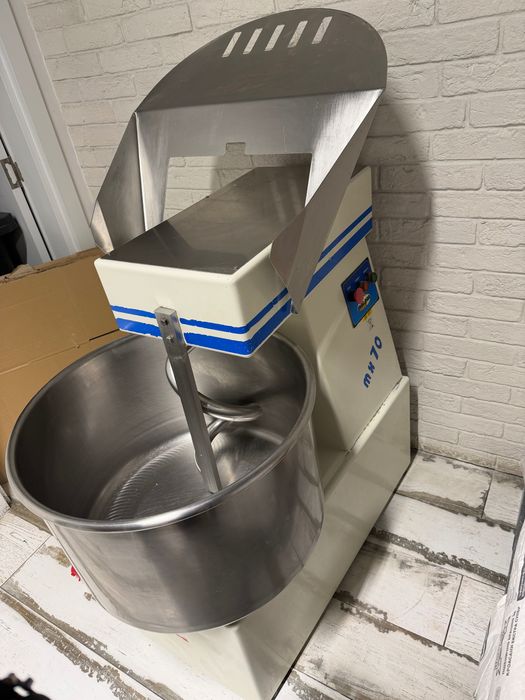 Професионална спирална тестомесачка Mac Pan M+70