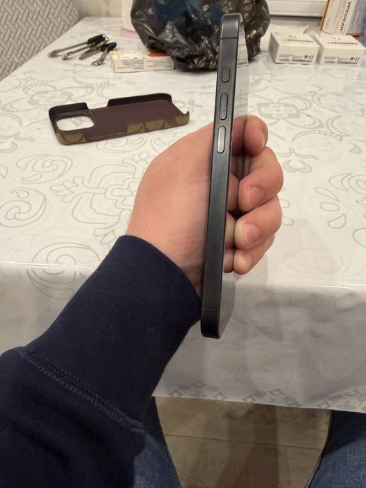 iPhone 15 Pro, 256 gb, e-Sim