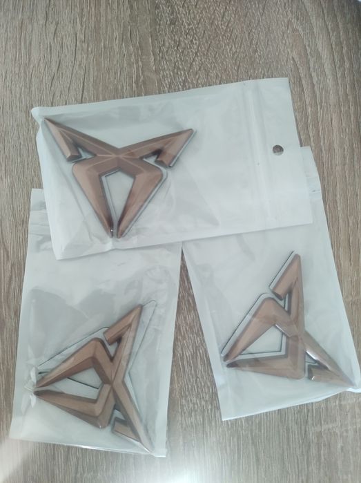 Seat Fr cupra Емблеми