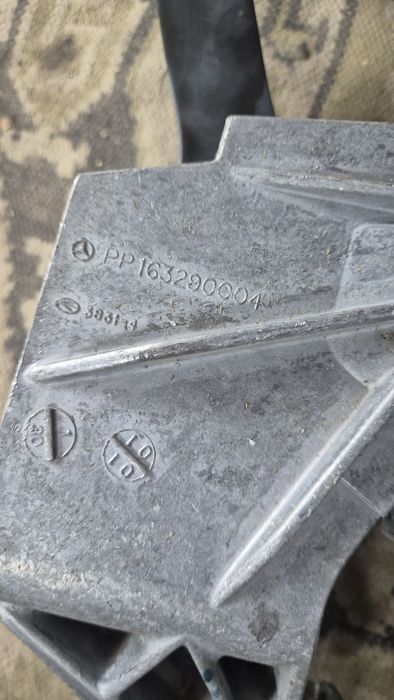 Оригинален Педал за Спирачки на Мерцедес ML W163 97- 2006г