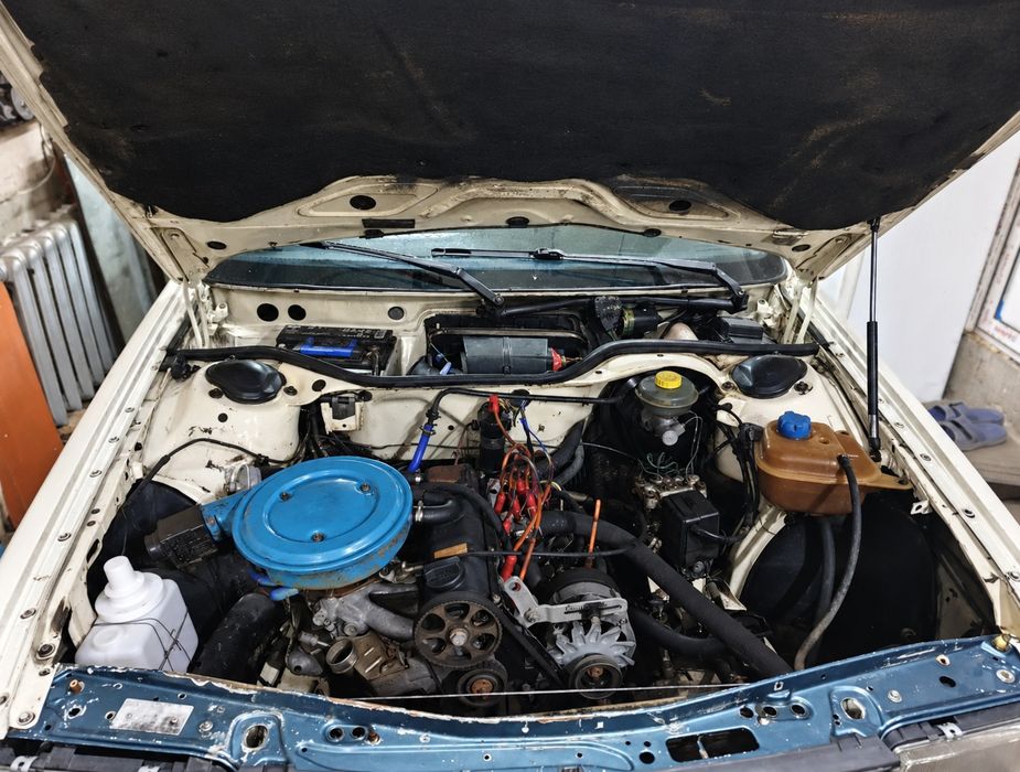 Продам Audi 100 C3