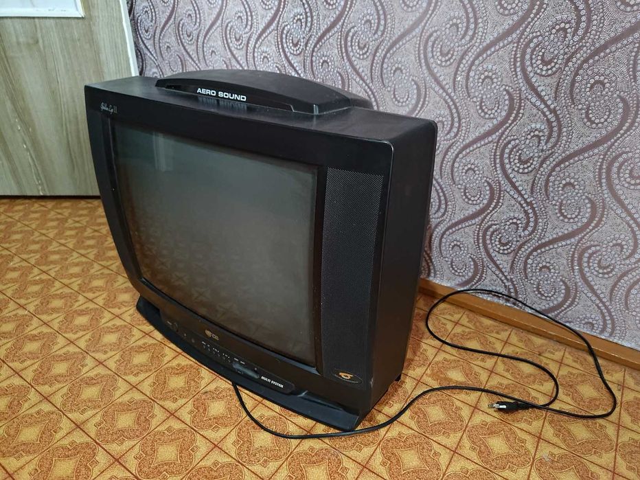 Отдам даром телевизор LG