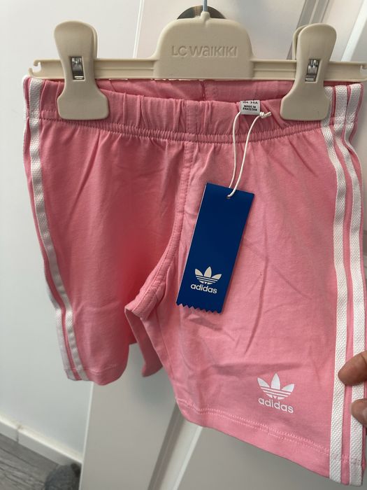 Geaca blugi zara, colanti zara, adidas