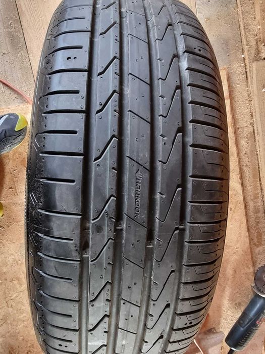 Vand cauciucuri noi marca Hankook, dimensiunea 205/60 R16