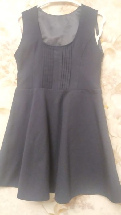 Продам школьные пиджаки и сарафаны