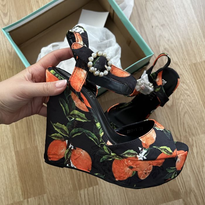 Sandale de vara cu toc