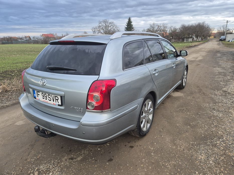 Toyota Avensis T25 2.0 126 cp 2008 Pret fix