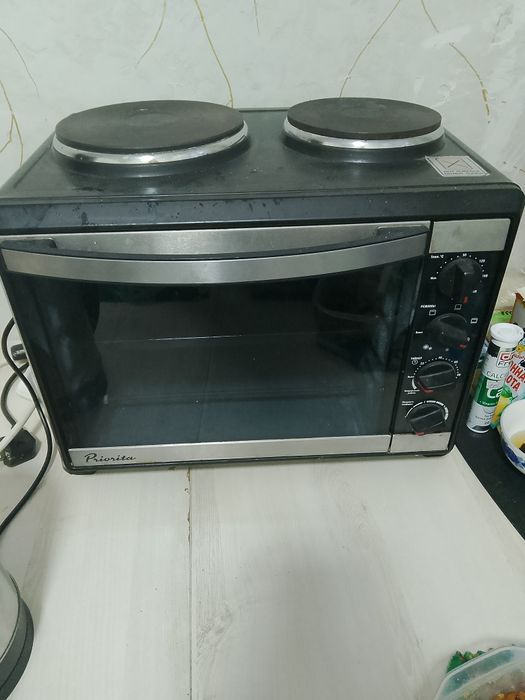 Продам духовую печь.