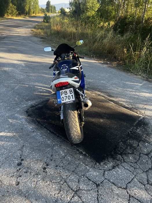 Suzuki gsxr k5 600