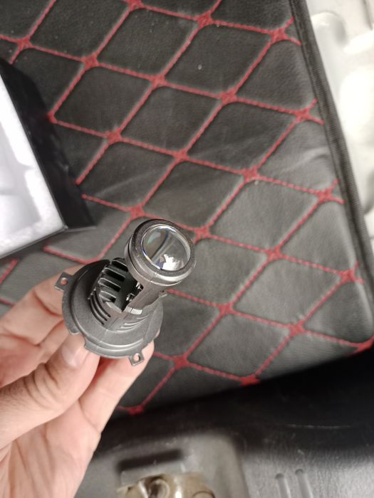 Продам лэд лампы Н4