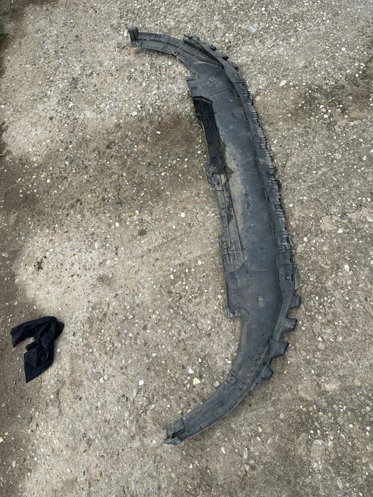 Spoiler inferior bară față vw golf 8.cod:5h0805915.a.