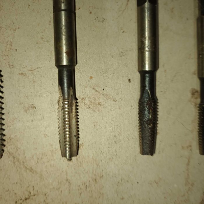 голям лот метчик  30 броя № 3