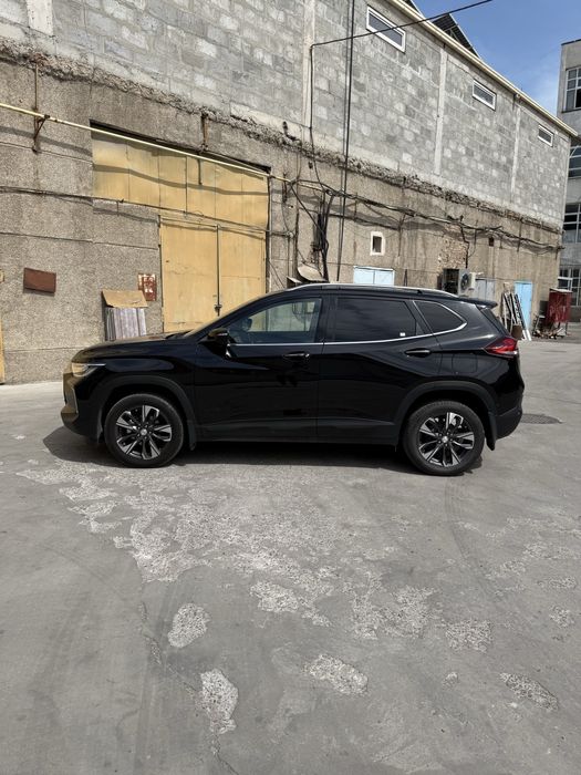 Tracker 2 Sotiladi