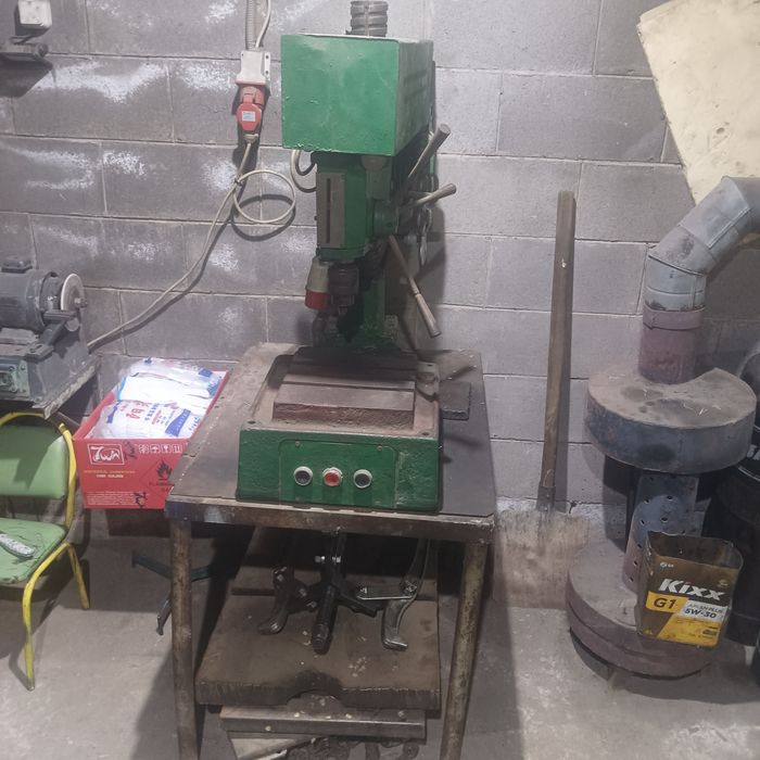 Сверельный станок