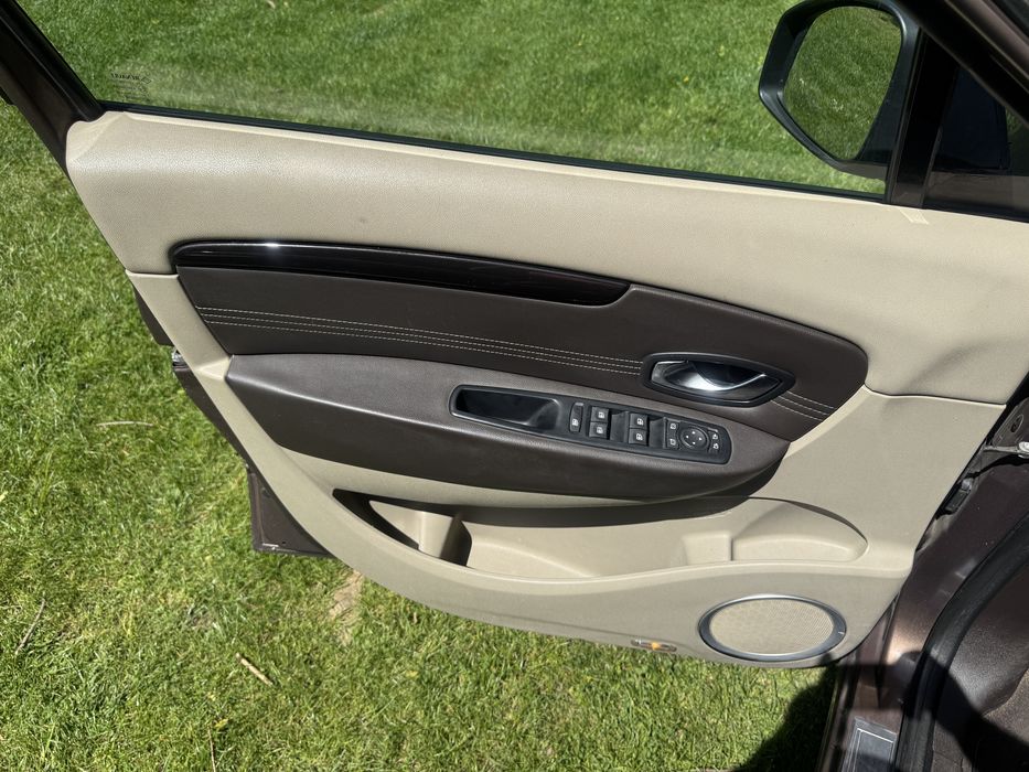 Renault Scenic 2011