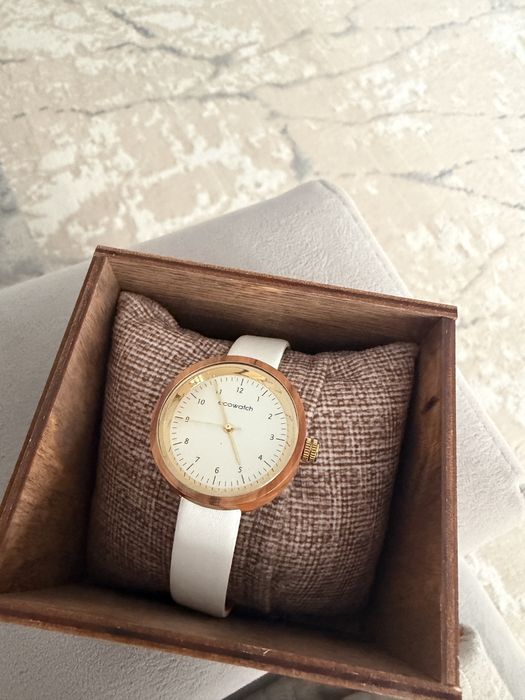 Женские эко часы (ecowatch)