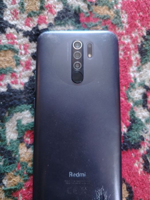 Redmi 9 yaxshi ishlatilgan