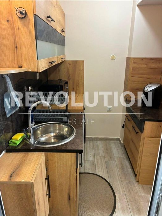 Дава се под наем Едностаен апартамент в Варна, Спортна зала - 20 кв.м за 298.86 € - Снимка #1