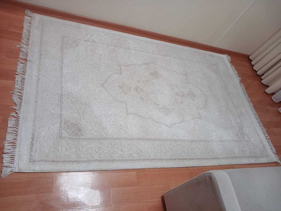 Продам ковёр б/у
