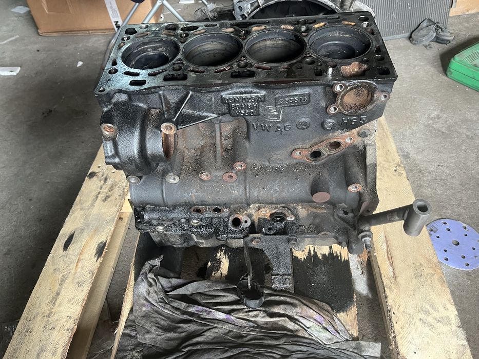 оборудван блок audi vw seat skoda 2.0tdi CRL