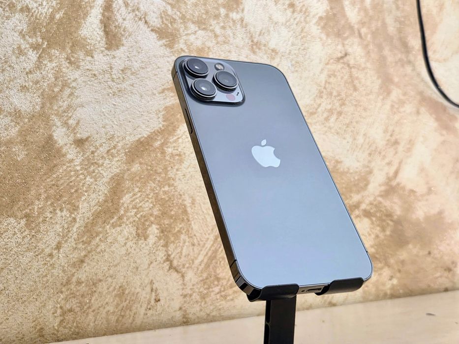 Vând iPhone 13 Pro Max 5G Graphite – Ca Nou, Full Box, Impecabi îngrijit