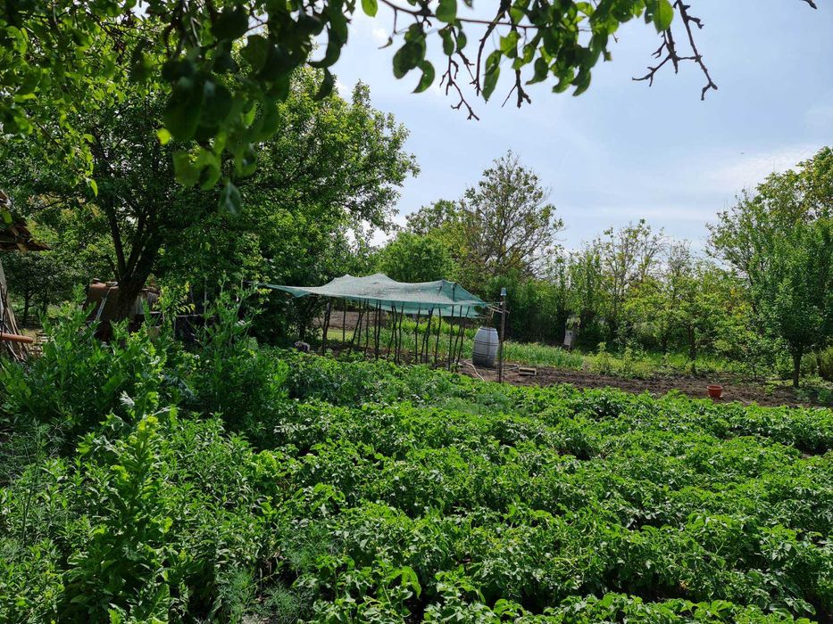 Продавам къща в кв. Бряг