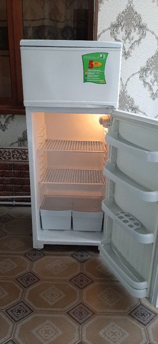 холодилник дамашни хороший состояние