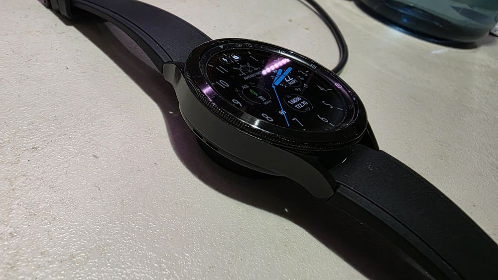 Samsung Galaxy Watch 4 Classic LTE 46 mm.
