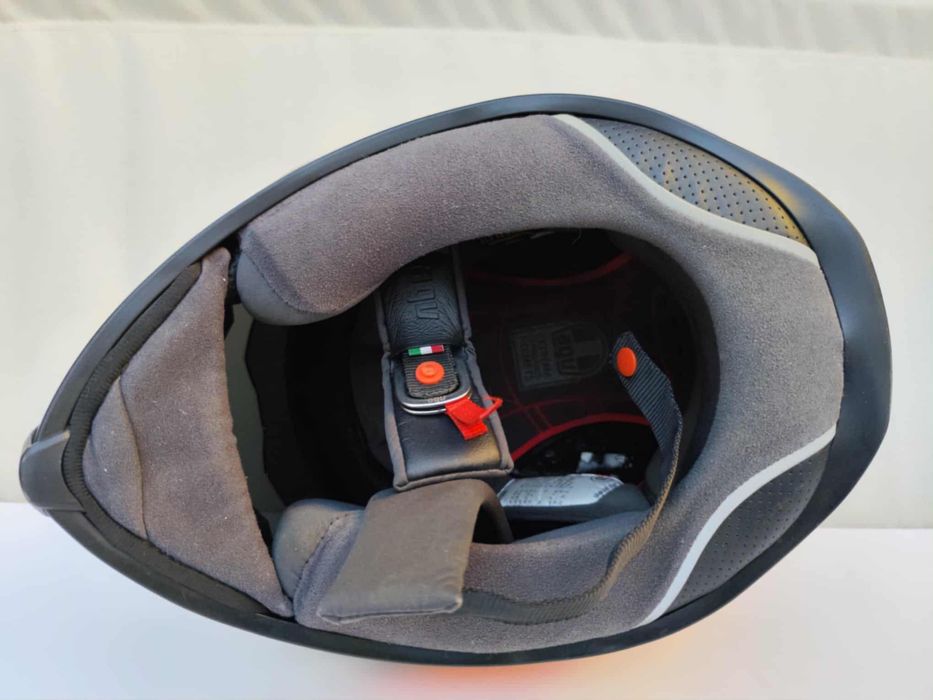 AGV K5- р-р Л, 250лв.