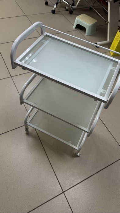 Помощник для мастера тележка