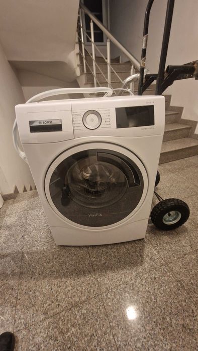 Пералня със сушилна Bosch WDU28540EU за части