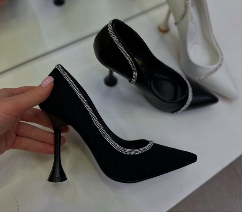 Замшевые туфли 38р как новые