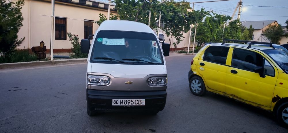 Дамас метани бор шумка булган ранги ок