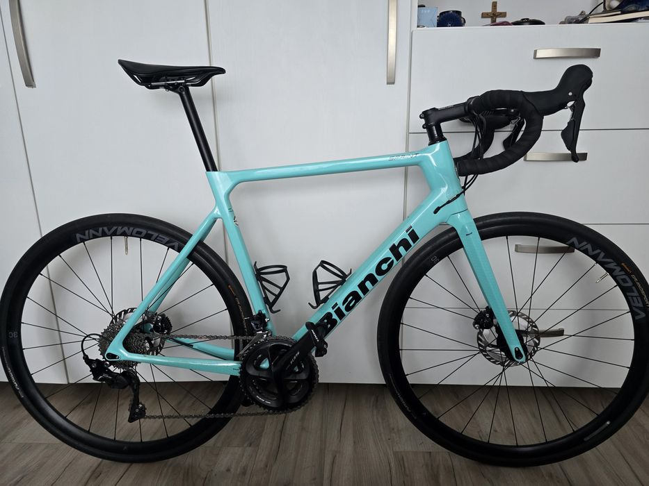 Cursiera Bianchi Sprint Disc 2022 (Carbon) – Mărime 59 – Stare Impecabilă + Upgrade Frâne CL800