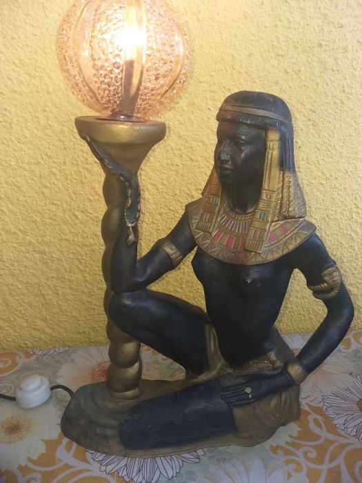 Veioza faraon cu bura din sticla