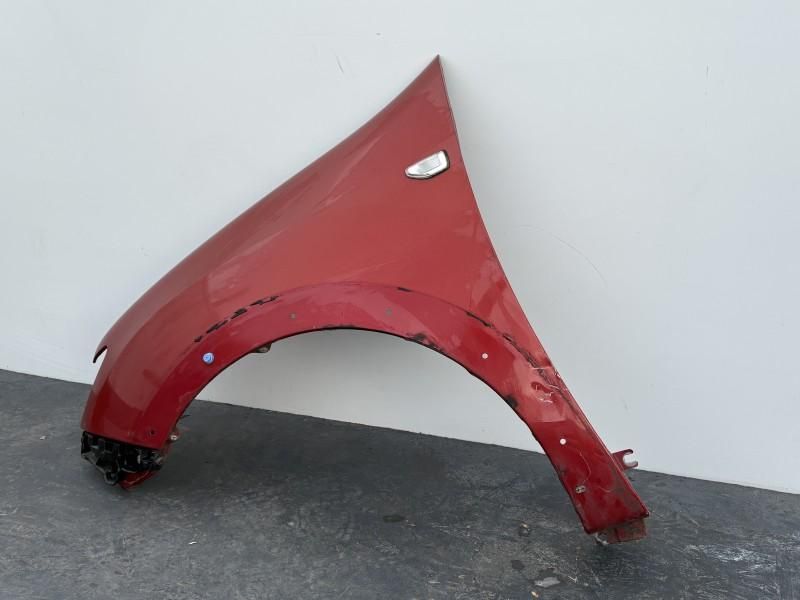 Aripa fata stanga Dacia Sandero 2