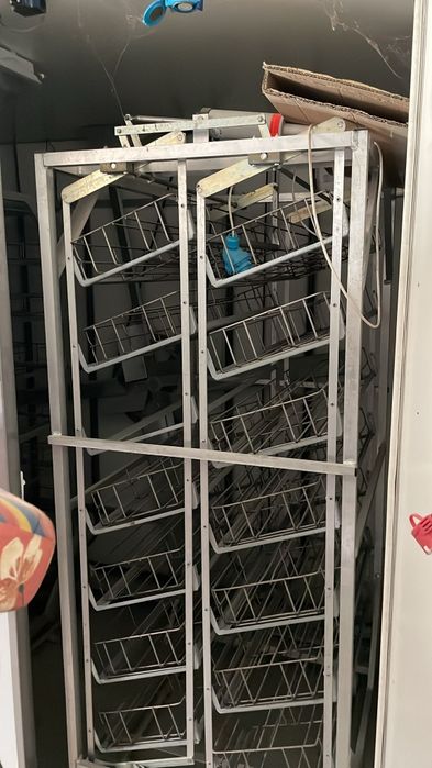 incubator oua strut