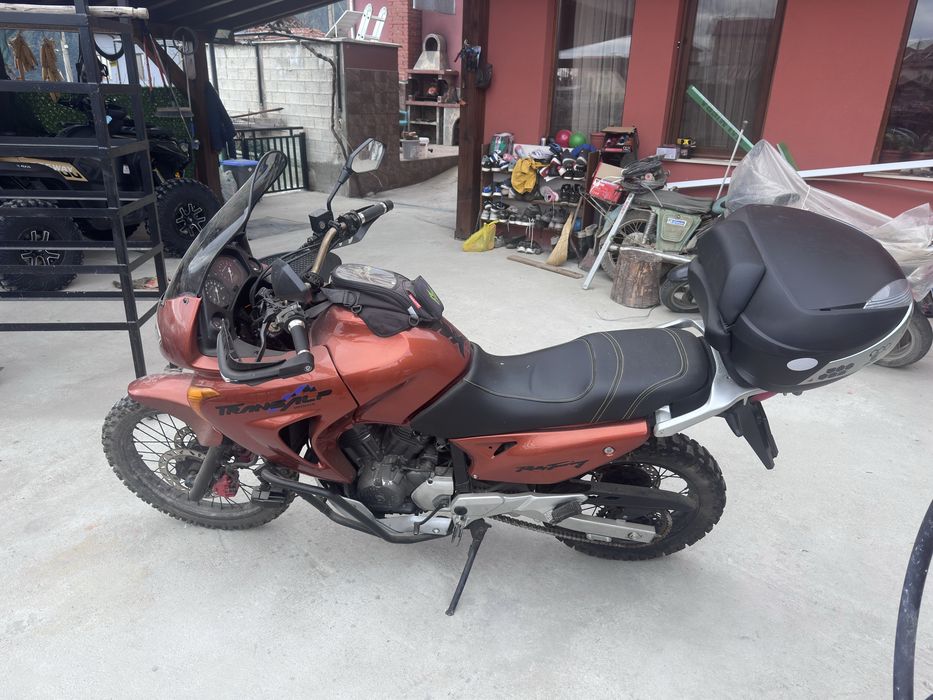 Honda transalp 650