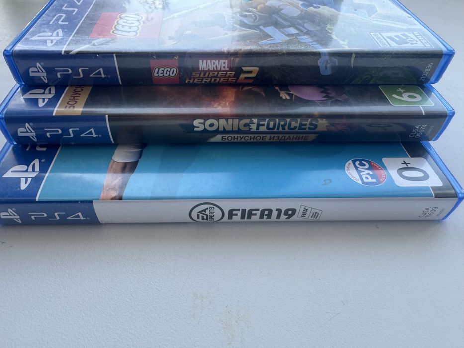 Игровые диски для PS4 в кол-ве 3 шт