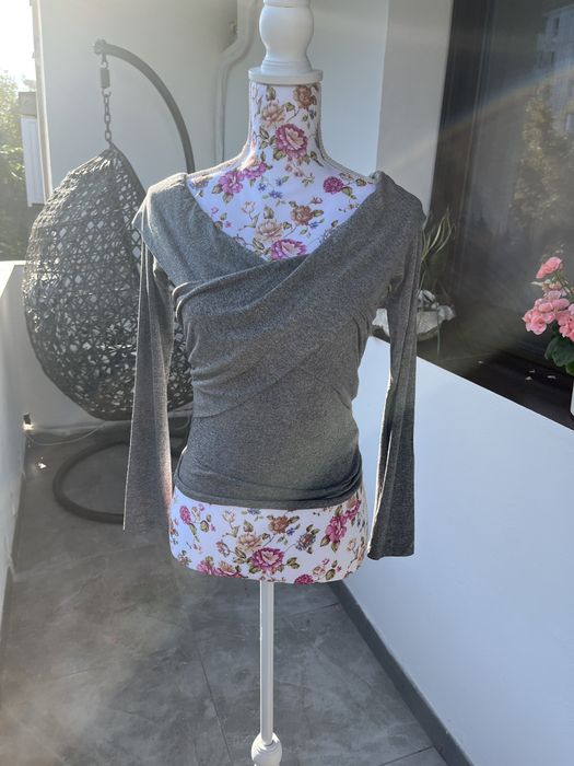 Bluza noua Bershka