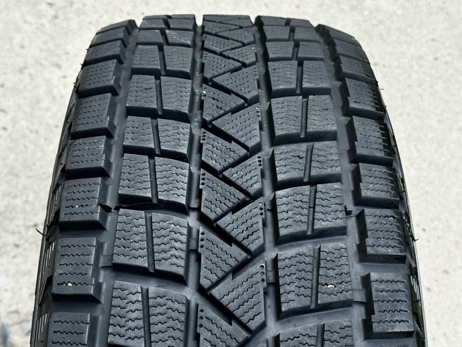 215|65 R16. Lanthor.