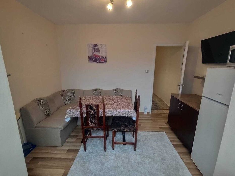 Дава се под наем Двустаен апартамент в Бургас, Меден рудник - зона А - 54 кв.м за 127.5 € - Снимка #5