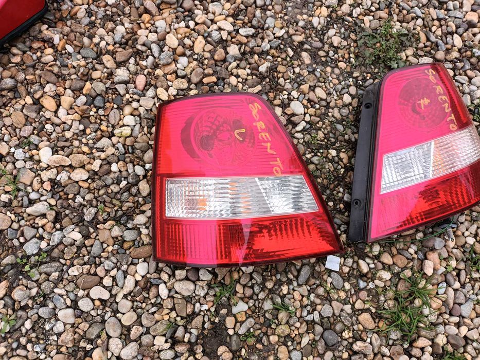 ляв и десен стоп за киа соренто 02 - 06 кия KIA SORENTO